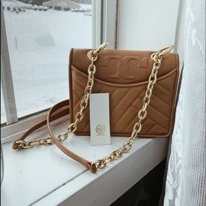 { SOLD } 🖤 Tory Burch Bag